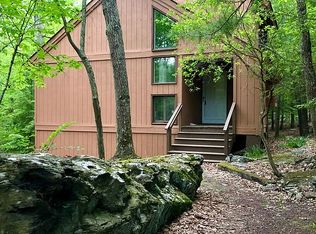 109 Forest Dr, Canadensis, PA 18325