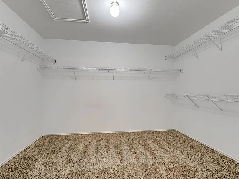 1239 Lynx Bnd — Photo 15