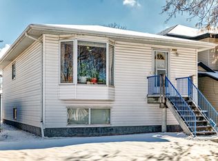 11913 80th St NW, Edmonton, AB