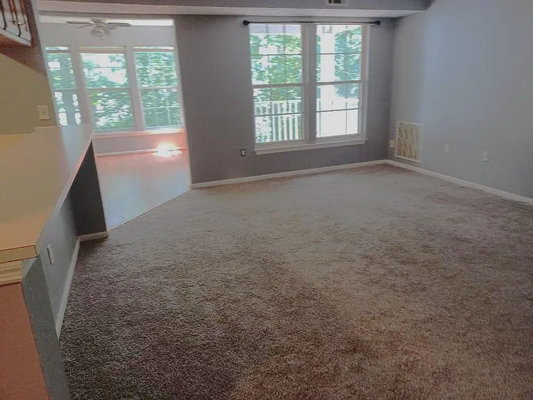 901 Swallow Crest Ct #G — Photo 12