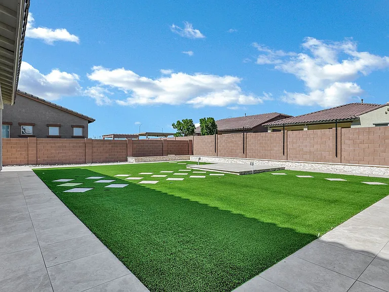 10834 E Thunderbolt Ave — Photo 47