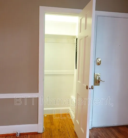 800 Maplewood Ave #1 — Photo 22