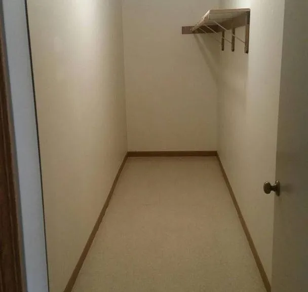 375 Main St — Photo 9