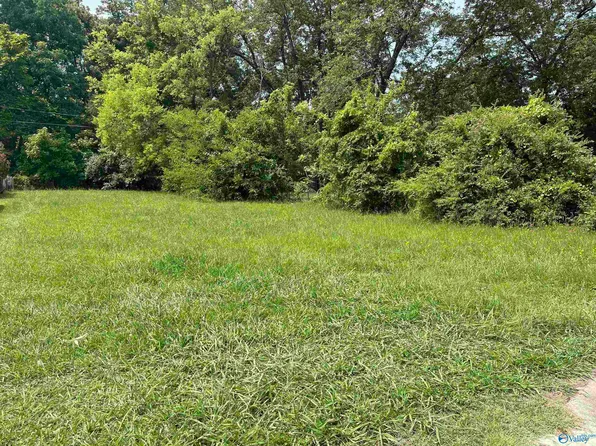 2308 Forrest Ave, Gadsden, AL 35904