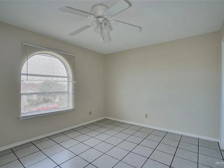 2125 Kerria Ave — Photo 11