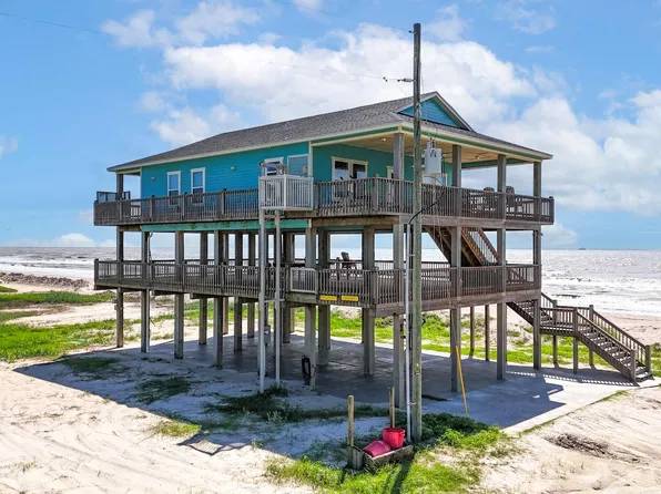 982 Kirk Rd, Gilchrist, TX 77617