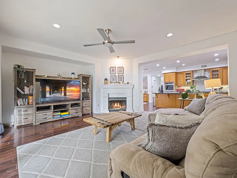 25815 Raleigh Ln — Photo 6