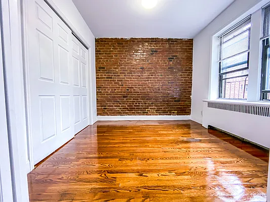 Rented by Voro New York | media 36