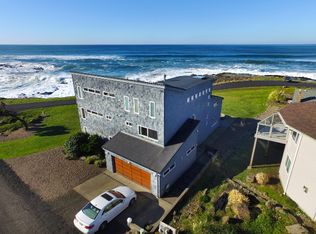 448 Yachats Ocean Rd, Yachats, OR 97498