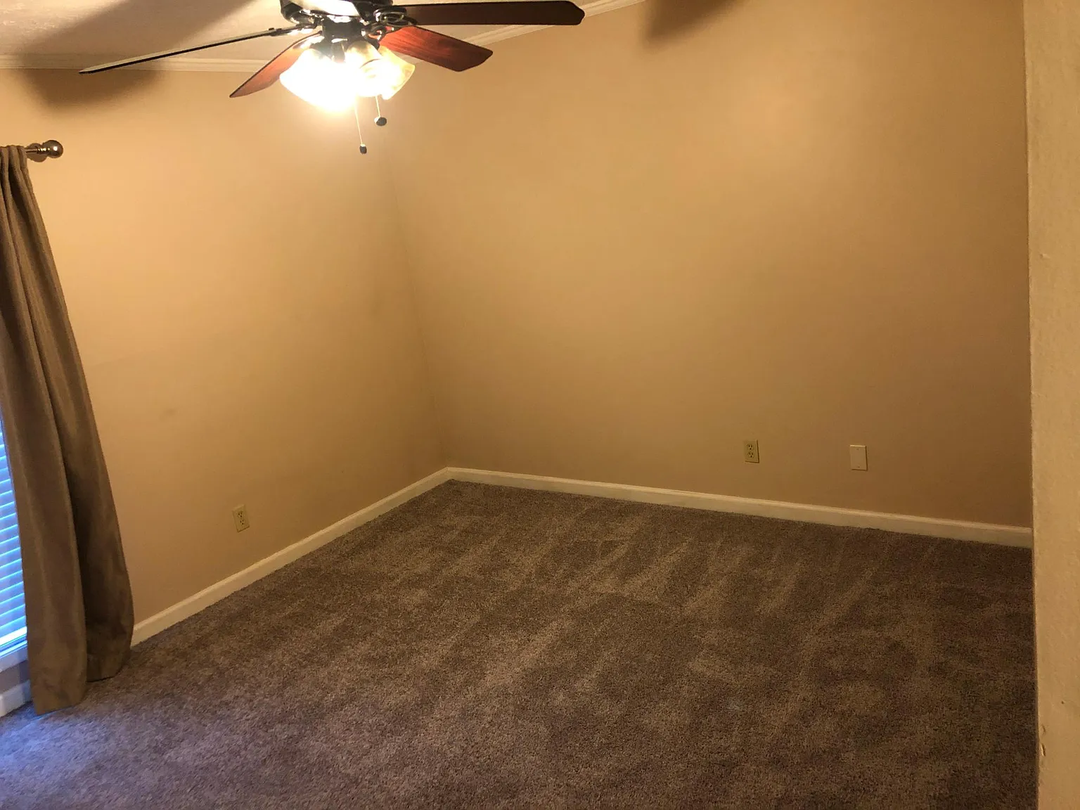 1 bed, 800 sqft, $1,450 — Photo 2