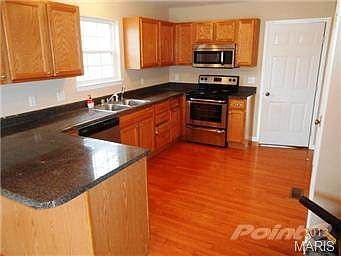 4th image of 11 Hillsdale Dr