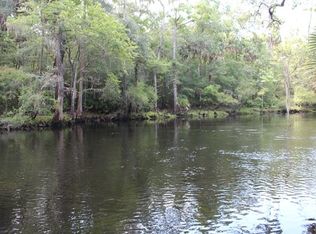 1626 Cedar St NE, Steinhatchee, FL 32359