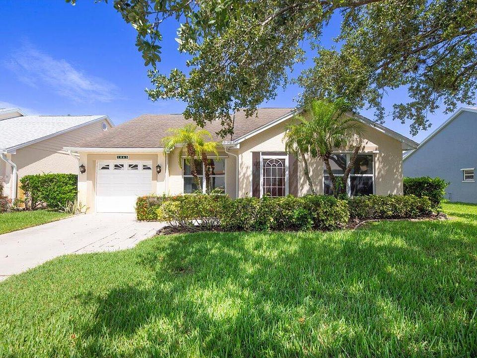1st image of 1065 NW Tuscany Drive