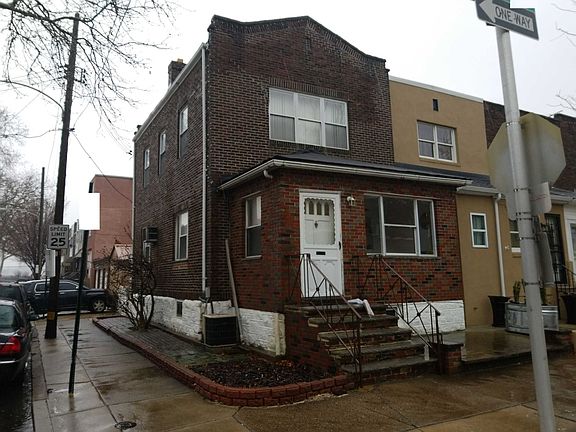 2nd image of 1020 Johnston St