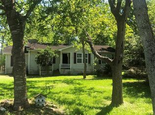 17015 Cowan Rd, Alvin, TX 77511