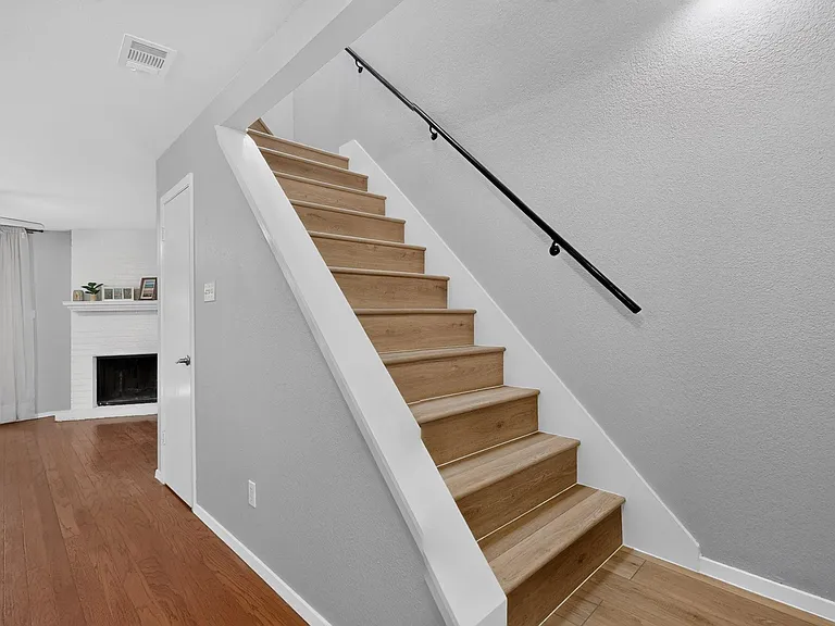 3801 Menchaca Rd #25 — Photo 13