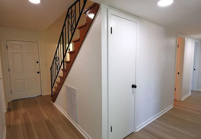 2819 Broadview Dr NW — Photo 14