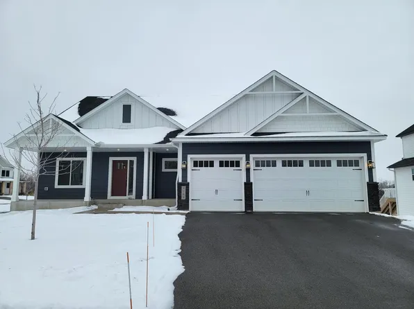 9189 Maas Dr, Waconia, MN 55387