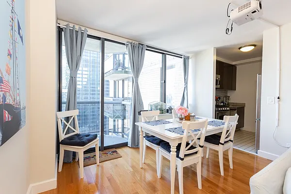 Rented by Stonehenge NYC LLC | media 2