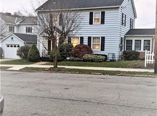 818 10th St, Beaver Falls, PA