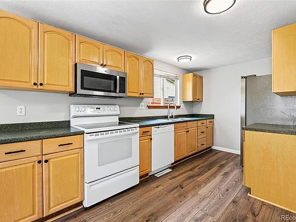 4th image of 6314 W 93rd Avenue