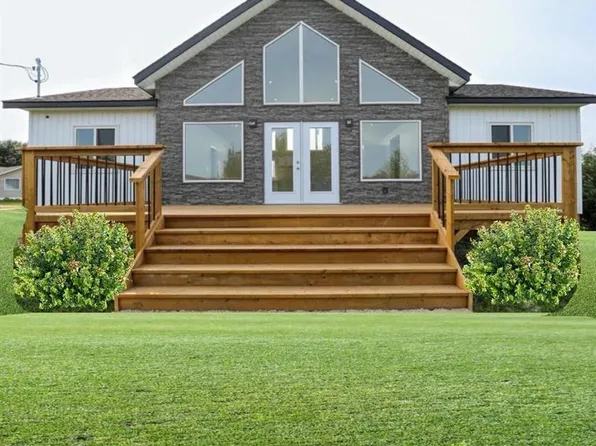 21 Pebble Beach Rd, Arnes, MB R0C 0C0