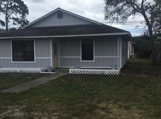 425 12th St SW, Vero Beach, FL 32962