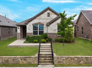 5853 Burgundy Rose Dr, Fort Worth, TX 76123