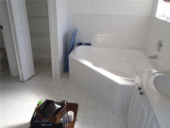 4th image of 14034 N Cypress Cove Cir