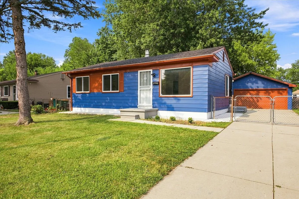 3 bed, 816 sqft, $1,600 — Photo 3