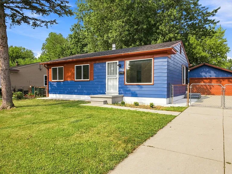 15432 Orchard St — Photo 3