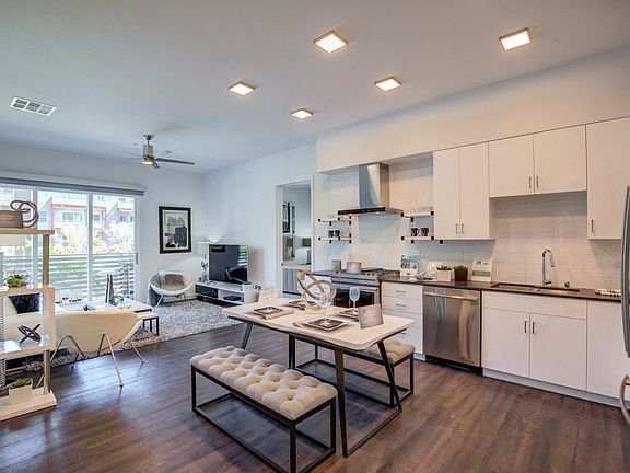 4th image of 10650 Dean Martin Dr Unit 336