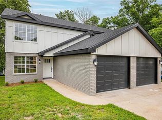 406 Camellia Dr #A, Bentonville, AR 72712