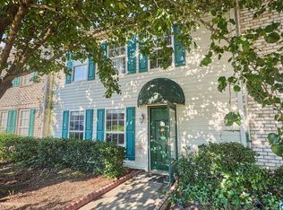 1303 Hillsboro Ln, Helena, AL 35080