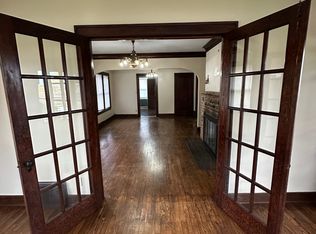 2504 Jackson St, Oshkosh, WI 54901