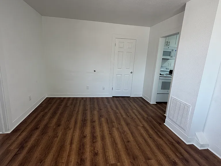 254 Denver St #1 — Photo 9