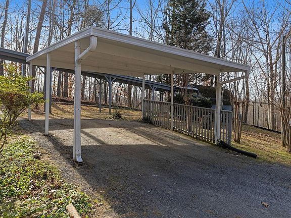 4th image of 6449 Paradise Point Rd