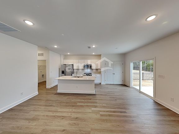 5th image of 5006 Twin River Dr