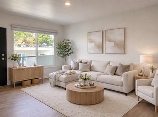 251 N Oakland Ave #204, Pasadena, CA 91101