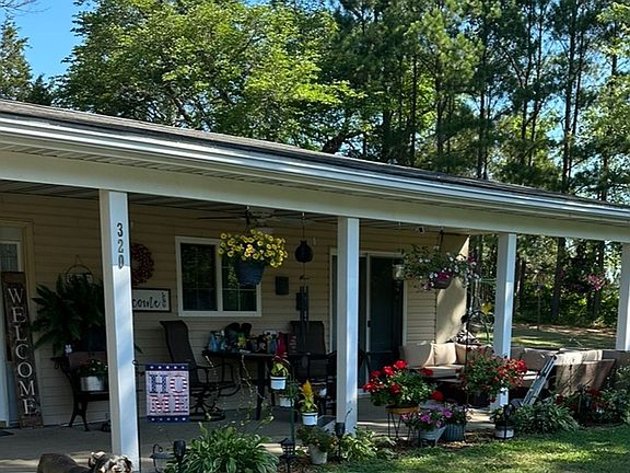 3rd image of 320 Caraway Ln