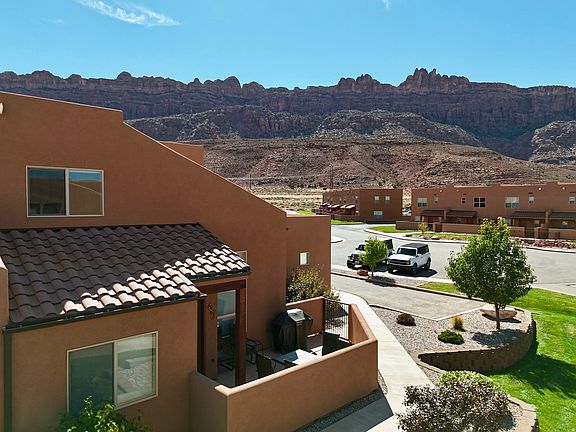 2nd image of 3853 Red Valley Cir Unit 10-A6