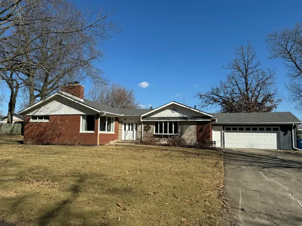 609 Almond St NW, Demotte, IN 46310