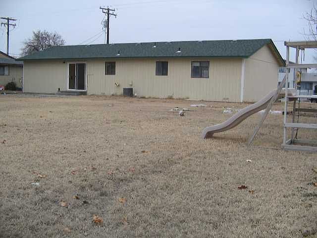 1st image of 284 N 5th Ave