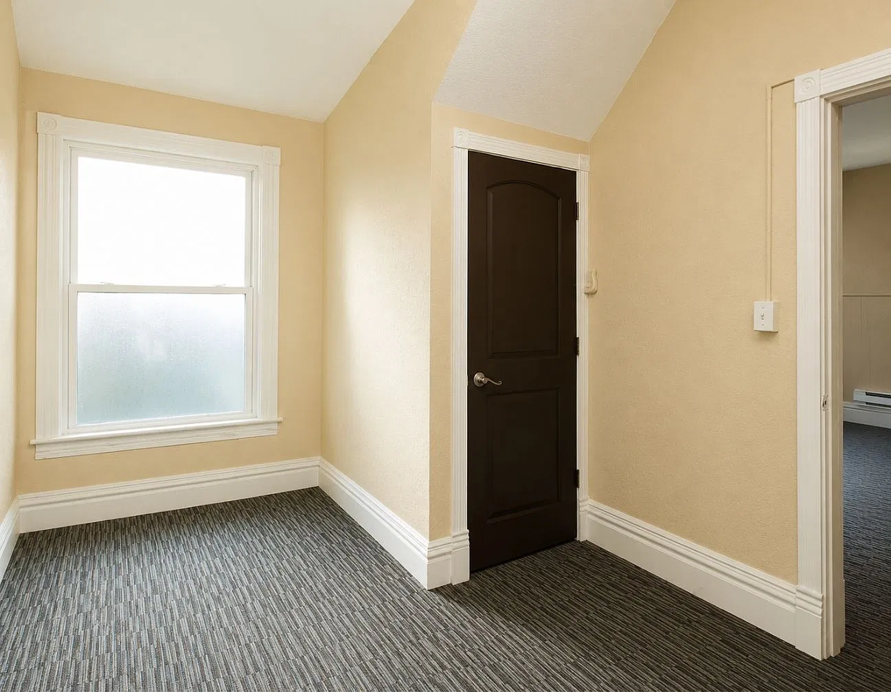Marshall Ave Apartments — Photo 4