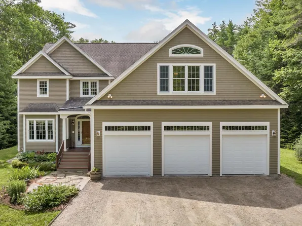 4 Pine Mill Drive, Tuftonboro, NH 03816