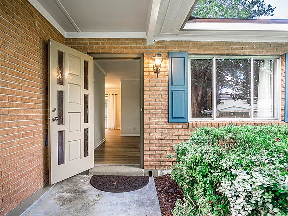 3rd image of 3910 Bogata Dr