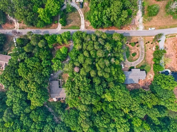 Hickory Ln, Bumpass, VA 23024