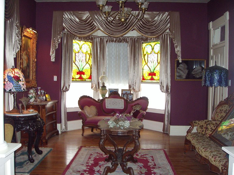 formal parlor