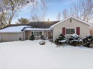 14125 Prince Pl, Minnetonka, MN 55345