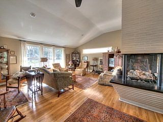 3rd image of 2638 Sheffield Dr